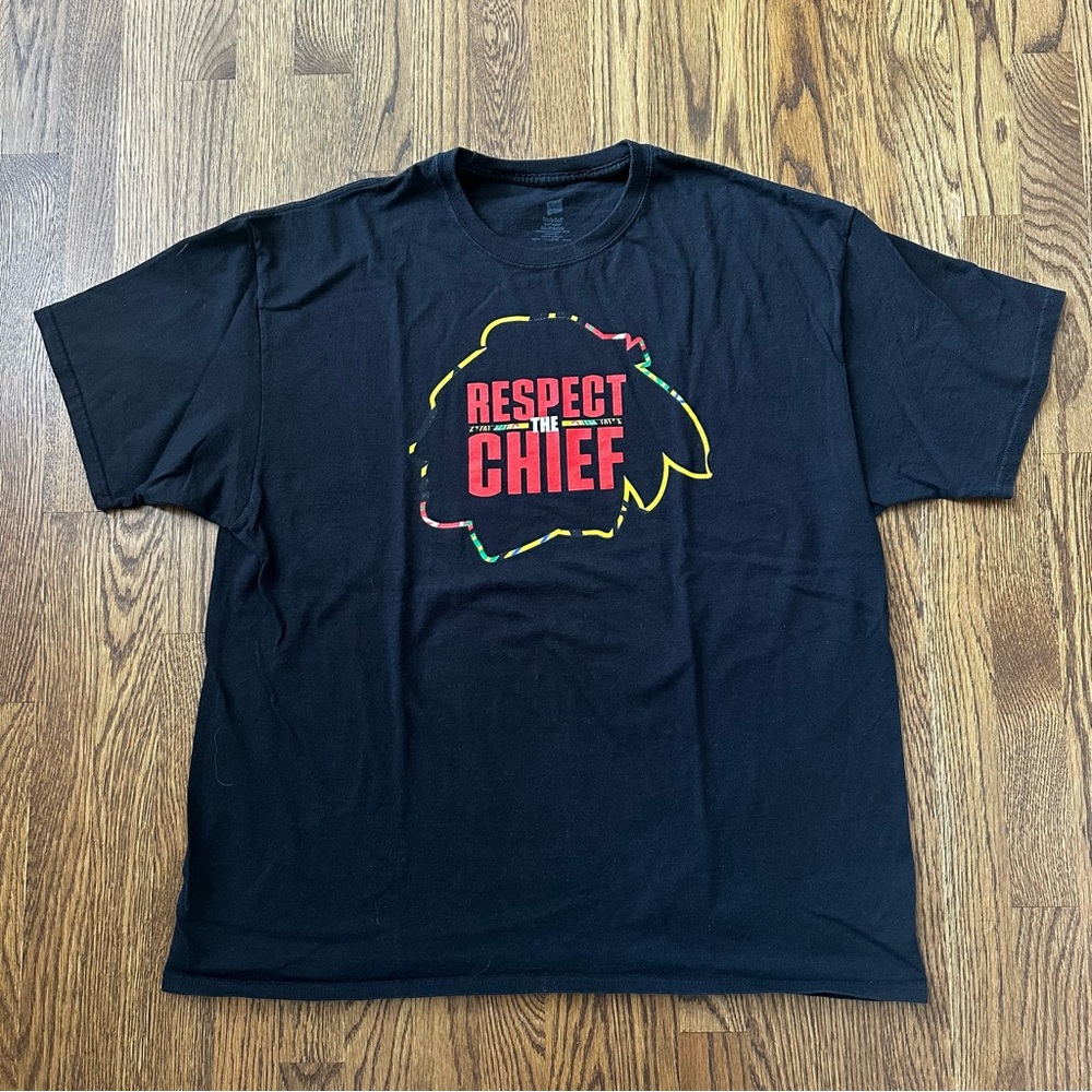 Chicago Blackhawks Black 'Respect the Chief' T-Shirt, size 2XL